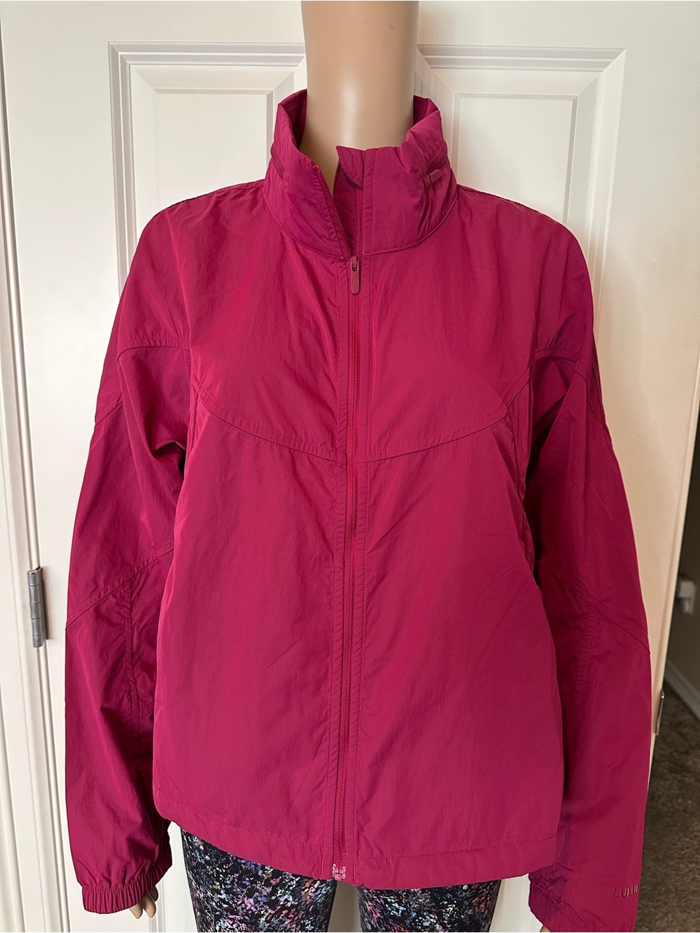 Lululemon Wild berry lightweight hooded  water repellent Jacket.